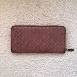 Bottega Veneta Woven Zip-Around Leather Wallet - Mauve